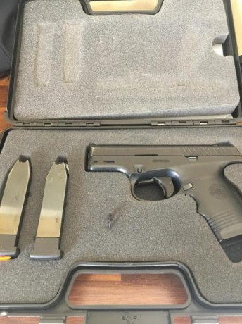Vendo pistola Steyr S9 9mmPb, 2 cargadores, candado interno con llave (dos llaves), como nueva, muy pocos 01