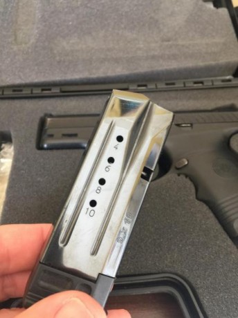 Vendo pistola Steyr S9 9mmPb, 2 cargadores, candado interno con llave (dos llaves), como nueva, muy pocos 00