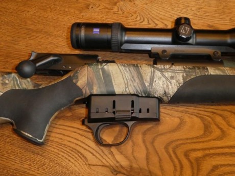 Rifle Blaser R8 professional 300 Win. Mag. (camo), culata sintética de camuflaje e inseciones de goma, 01