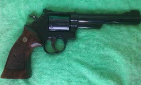 Por fallecimiento del titular, se ponen en venta las siguientes armas:

-Pistola HK P9 Sport calibre 9mm 30