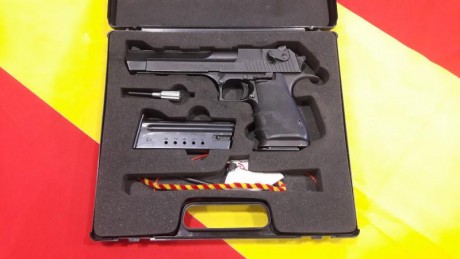 Muy poco uso, practicamente nueva. Perfecta de pavón y macanismos. IMPRESIONANTE.Cambio por rifle o escopeta 02
