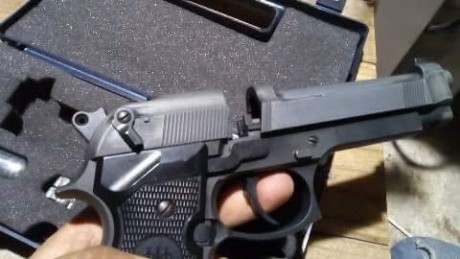 Hola gente me han ofrecido una beretta co2 alguien me podria que modelo es ??

 29577C96-34D2-49C4-BB93-E5F0DCDDA4BC.jpeg 00