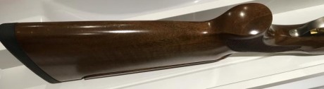 Hola muy buenas, pues eso compré una Beretta 686 E Trap de segunda mano con culata de diestro. Tiene lomo 20