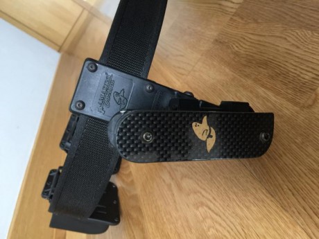 Glock17 3Gen, practicamente nueva. Con miras LPA, toma del cargador y palanca de retenida sobredimensionadas, 00