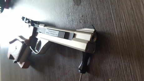 Se vende feinwerkbau aw 93 en perfecto estado, todos los accesorios originales, perfecta para zurdo. 
 61