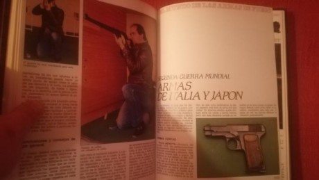 Colección completa de fasciculos de Armas de fuego encuadernado en tres libros con tapas originales.
Se 00