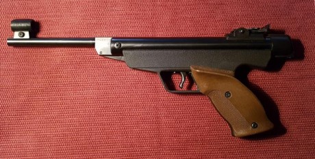   Vendo pistola de aire comprimido Diana 5G Impecable, en perfecto estado. Muelle y sellos como nuevos. 01