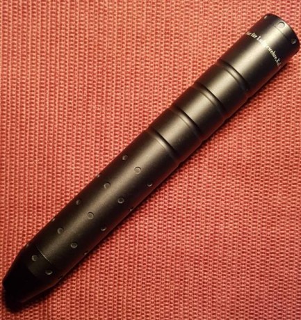   Vendo moderador profesional de A/C para calibres desde 4.5 hasta 5.6mm. Rosca 1/2-20 UNF. Mide 240mm 02