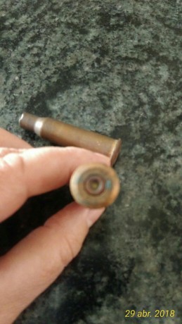 Buenas,
necesito información sobre unas vainas antiguas. Al parecer sobre la foto, es muy conocido. Pero 01