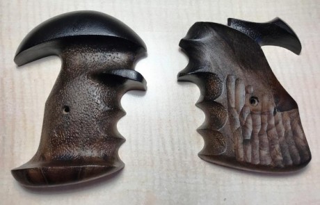 Cachas anatómicas para diestro sin estrenar para revolver Smith & Wesson 586. 01