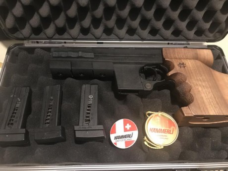 Buenas noches, vendo estupenda pistola hammerli 280con carro del 22lr para tiro olimpico con 3 cargadores 02
