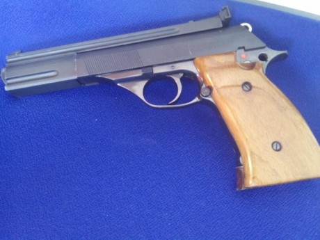 Con esta pistola subí a segunda, en perfecto estado de uso sin interrupciones, cachas ambidiestras, 2 01