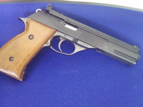 Con esta pistola subí a segunda, en perfecto estado de uso sin interrupciones, cachas ambidiestras, 2 00
