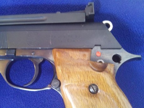 Con esta pistola subí a segunda, en perfecto estado de uso sin interrupciones, cachas ambidiestras, 2 10