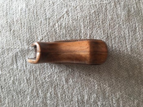 Cachas de madera recien restauradas para revolver Astra 250, 680 o similar (si no recuerdo mal armazon 00