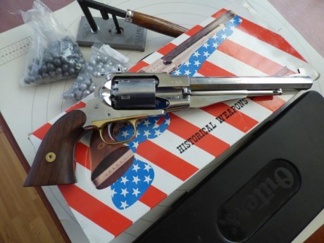 Vendo revolver  PIETTA  Remington 1848 cal 44 en inox con cargador externo, kit de limpieza y 200 bolas 01