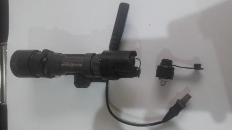 Hola compañeros,
tengo un problema con unos accesorios... 

Quiero conectar el STEINER DBAL-i2 y la linterna 60