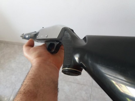 vendo carabina remington nylon 66 , es semiautimatica, muy ligera , jamás se me ha encanquillado.... 
el 00