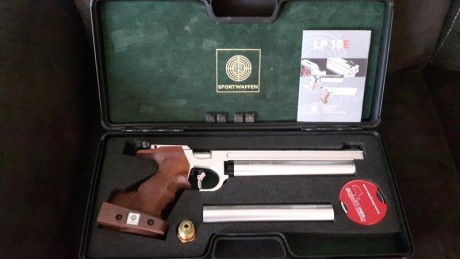 Buenos días, vendo pistola Steyr LP 10 Electrónica y gafas Knoblock k1 con parasoles laterales.
La pistola 02