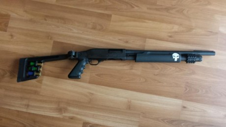 Hola a todos. Estoy bicheando para comprar una escopeta de corredera y ademas de los modelos clasicos 40