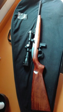 Hola:
Un amigo vende está carabina.
Solo ha tirado 30 balas.
Viene con lo que veis en las fotos, funda 12