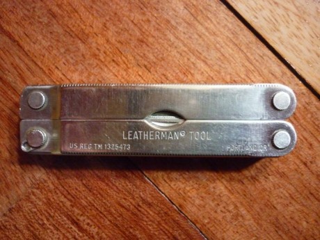 Multiherramienta Leatherman Tool.
Tengo muy poca informacion sobre esta multi, fabricada entre finales 00