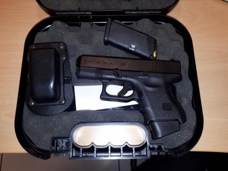 MUY POCO USO. INCLUYE:
-SUPLEMENTO AMPLIADOR CARGADOR GLOCK+2
-FUNDA CARGADOR GLOCK 
-FUNDA EXTRACCIÓN 01