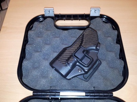 MUY POCO USO. INCLUYE:
-SUPLEMENTO AMPLIADOR CARGADOR GLOCK+2
-FUNDA CARGADOR GLOCK 
-FUNDA EXTRACCIÓN 00