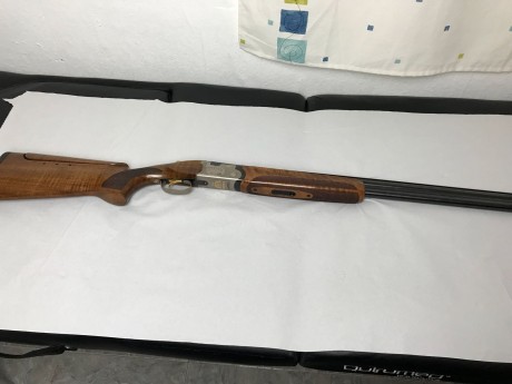 Hola muy buenas, vendo Beretta 686 E Trap cal.12 cañón 76cm 1* y 2*,con culata regulable original y sin 10