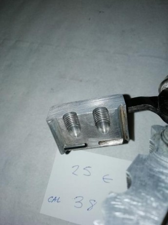 Unas mas
PORTES INCLUIDOS EN PENINSULA
cargador 1911 25 euros 01
