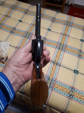 VENDO POR FALTA DE USO REVOLVER ASTRA CADIX 5 tiros con cañon de 4"    38 spl  !!! EN PERFECTO ESTADO 12