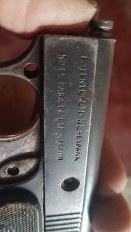 Hola a todos.
Un amiguete me ha preguntado sobre este arma detonadora. Al parecer era de su abuelo.
Si 02