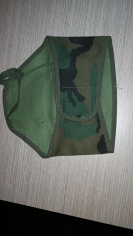 Brazalete para uniforme mimetizado boscoso de la Bandera de Operaciones Especiales de la Legión.

Pieza 01