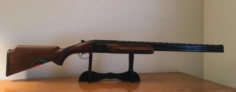 Vendo escopeta  MIROKU SP  12/70 MOD. BC 
de  76 cm de largo  banda ancha, selectora y expulsora. Muy 02