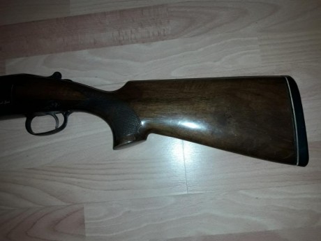 Vendo escopeta superpuesta Laurona  Cal 12 , en muy buen estado, monogatillo, cañones ventilados, expulsora, 02