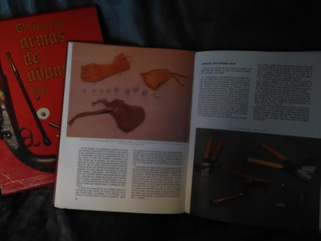 Hola compañeros. vendo tres libros, ya descatalogados:

1- Libro "EL TIRO CON ARMAS DE AVANCARGA 00