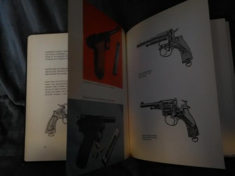 Hola compañeros. vendo tres libros, ya descatalogados:

1- Libro "EL TIRO CON ARMAS DE AVANCARGA 10