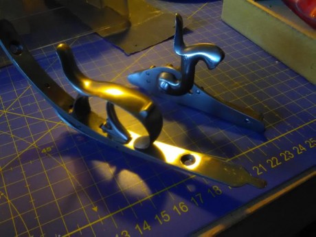 buenas compañeros. 

Vendo la llave y disparador completos de una pistola PEDERSOLI MANG IN GRAZ, comprados 20