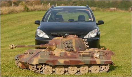 en reto 2ª GM, he empezado a hablar de las versiones de este emblematico carro aleman...darme unos dias 20