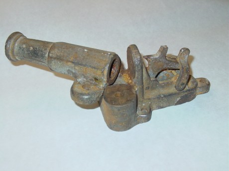 Hace tiempo conté que habia comprado en una chatarrería una "pieza" sorprendente, porque estaba 01