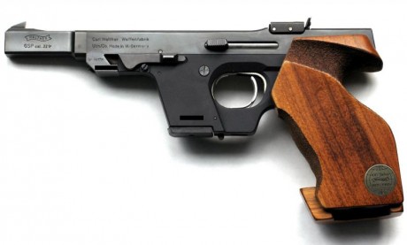 Me han dejado una Walther GSP antigua y quería saber si se puede regular la posición del gatillo, lo quiero 00