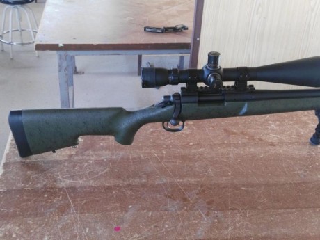 Un amigo me pide que le ponga a la venta este Remington Police con la culata cambiada por una Bell&Carlson 12