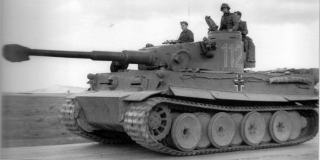 en reto 2ª GM, he empezado a hablar de las versiones de este emblematico carro aleman...darme unos dias 50