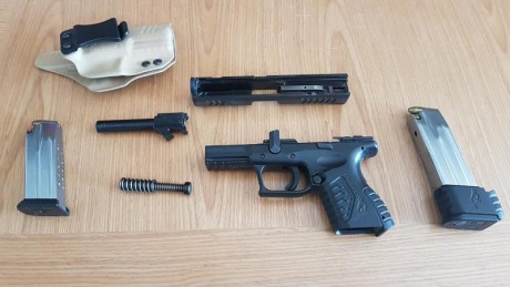  Vendo arma en perfecto estado HS Xdm Springfield 3.8 compact 9mm.
Solo disparada al comprarla. 
Compacta 02