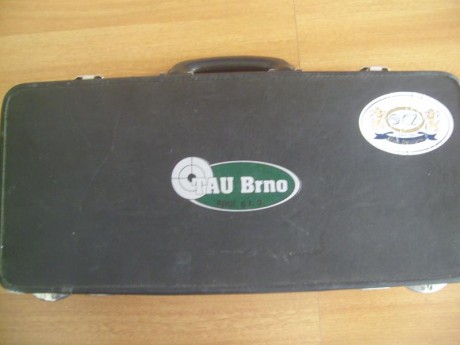 Vendo pistola TAU Brno-7 CO2 en perfecto estado, perfecta para iniciarse en competición modalidad pistola 02
