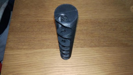 Diseño de bafle largo para usar con el prolongador de el moderador ,fabricado en 3d y ABS .
Diseño de 00
