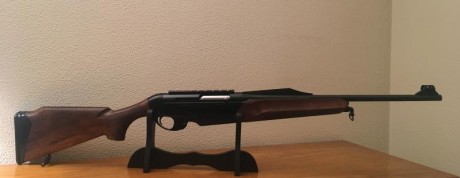 Vendo rifle  BENELLI ARGO 30 06  en muy buen estado. Lleva incorporado regleta Weaver para incorporar 02