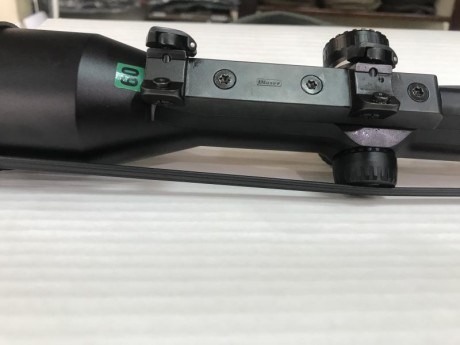 Nuevo.  Montura para el R93 o R8.  Sólo la montura. El visor no se vende 
Atiendo por teléfono o por wasap 01