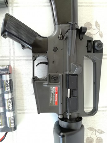 Hola, vendo fusil de Airsoft M16, metálico, semi y automático, muy buen estado, sólo probado en casa, 30