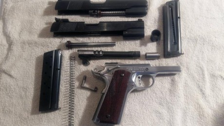  Buenos días. Pongo a la venta esta pistola SPRINGFIELD ARMORY 9MM Y .22LR.
Inoxidable y Pavón. Perfecto 00